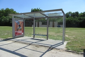 Wiaty przystankowe